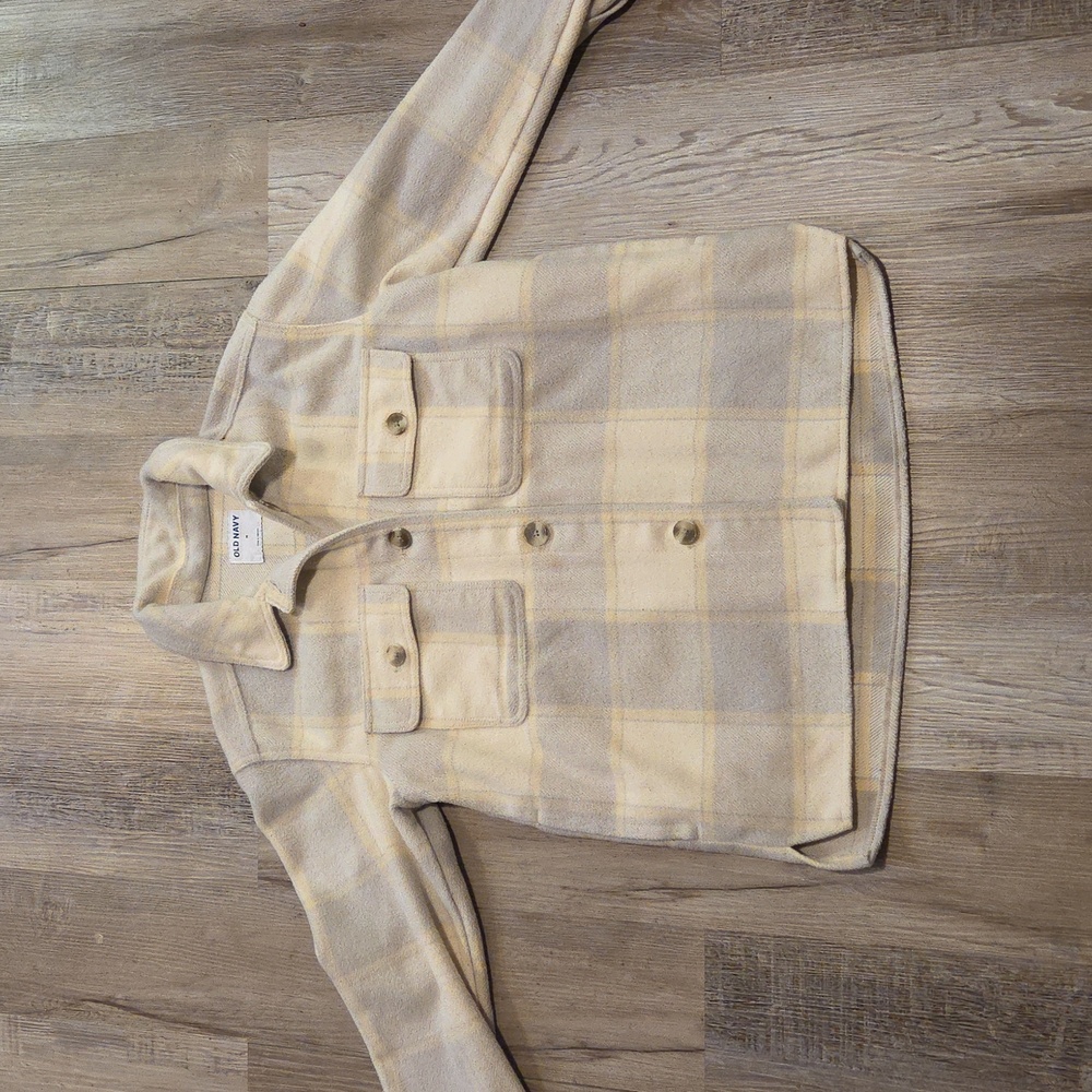 Old Navy Soft-Brushed Utility Shacket - Picture 2 of 8